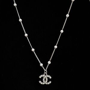 CHANEL PEARL SILVER NECKLACE